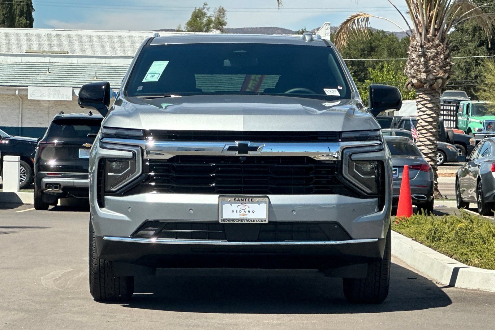 2026 Chevrolet Suburban LS - Photo 9