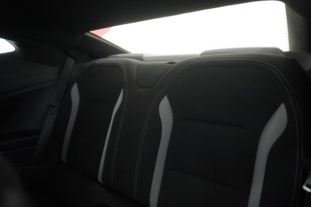 Used 2021  Chevrolet 1LS image 20