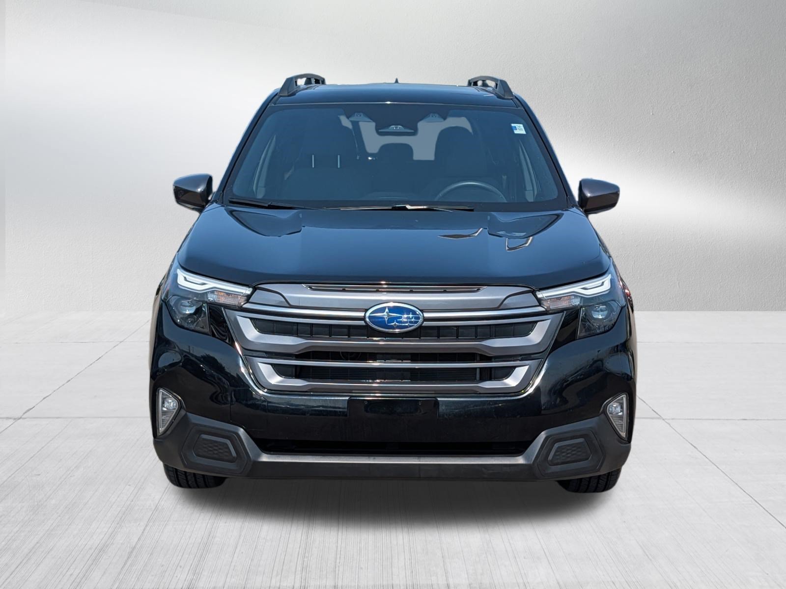 Certified Used 2025 Crystal Black Silica Subaru Premium image 2