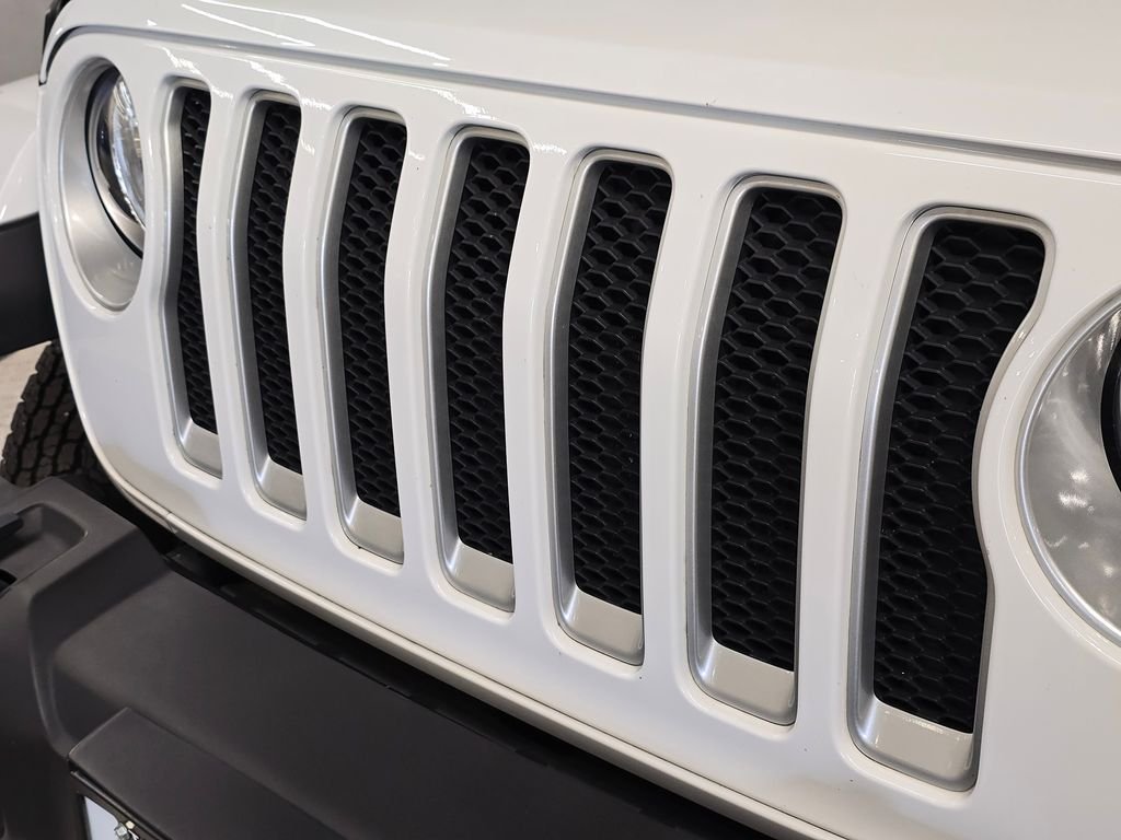 2023 Jeep Wrangler 4-Door Sahara - Photo 13