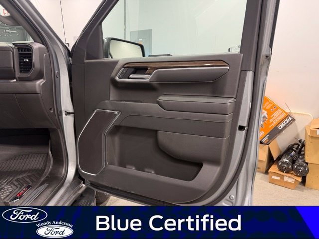 Certified Used 2025 Sterling Gray Metallic Chevrolet LT image 27