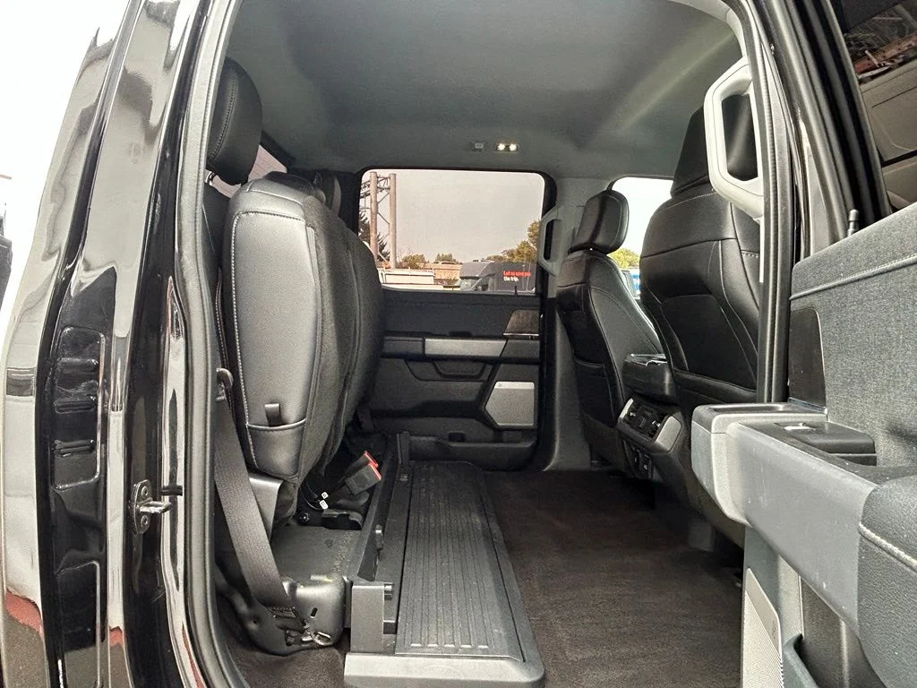Used 2022 Black Ford Lariat image 29