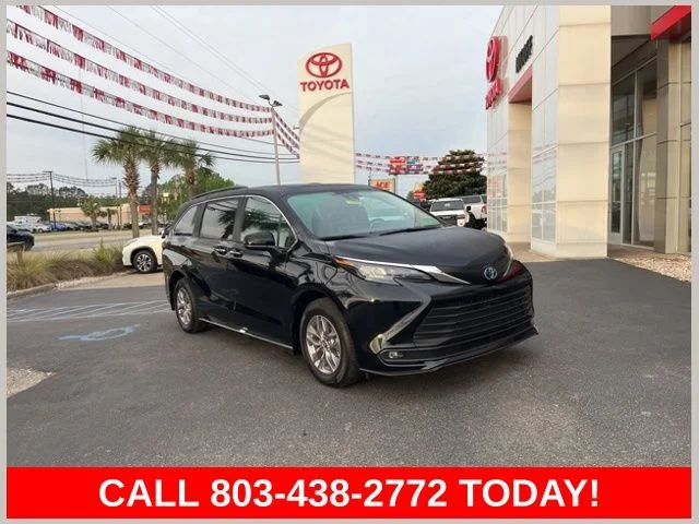 2025 Toyota Sienna XLE