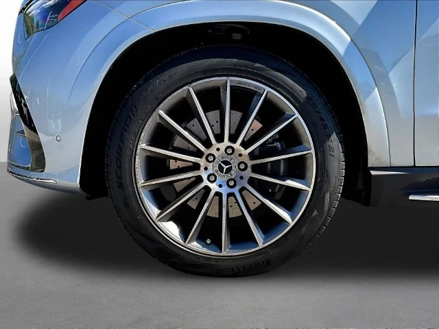 Used 2026 Silver Mercedes-Benz GLE 450 image 37