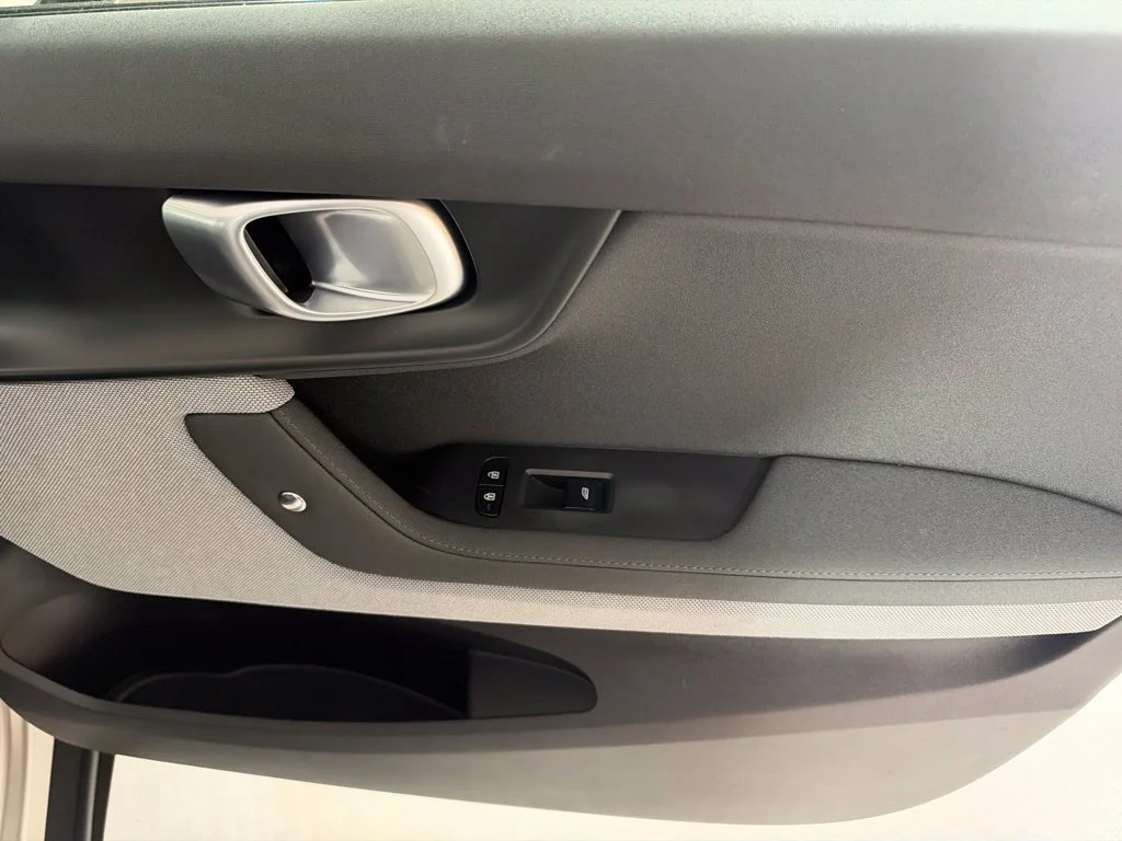 Used 2024 Gray Polestar Long Range Dual Motor image 15