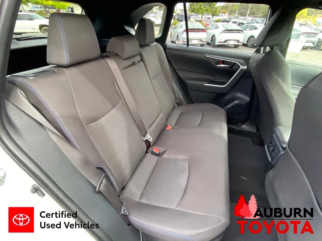 Used 2025 Ice Cap Toyota SE image 20