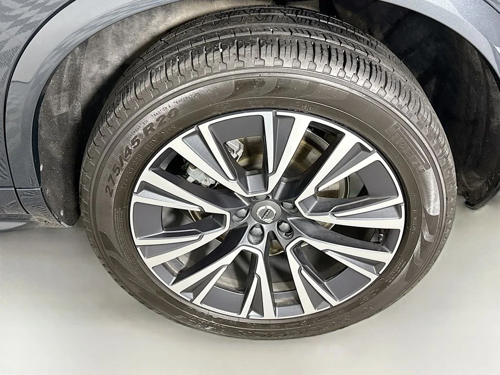 Used 2022 Gray Metallic Volvo T6 Momentum image 26