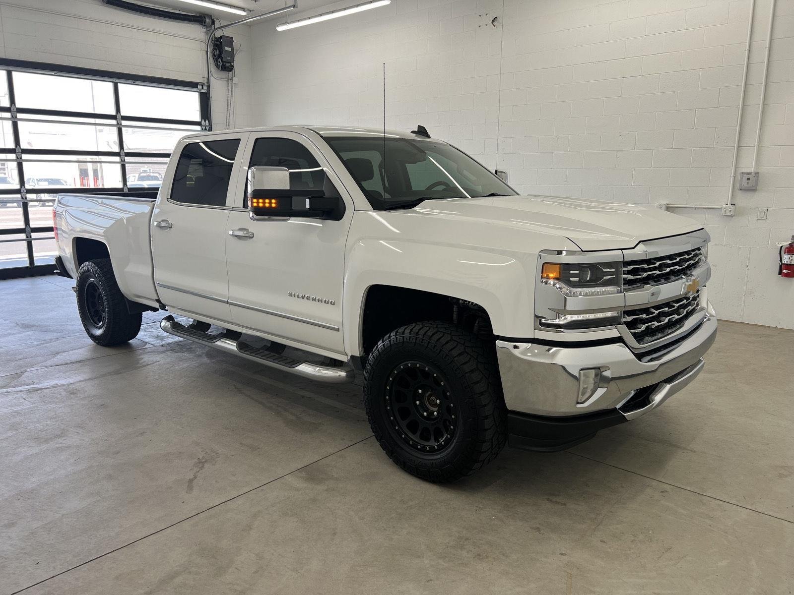 2017 Chevrolet Silverado 1500 LTZ - Photo 12