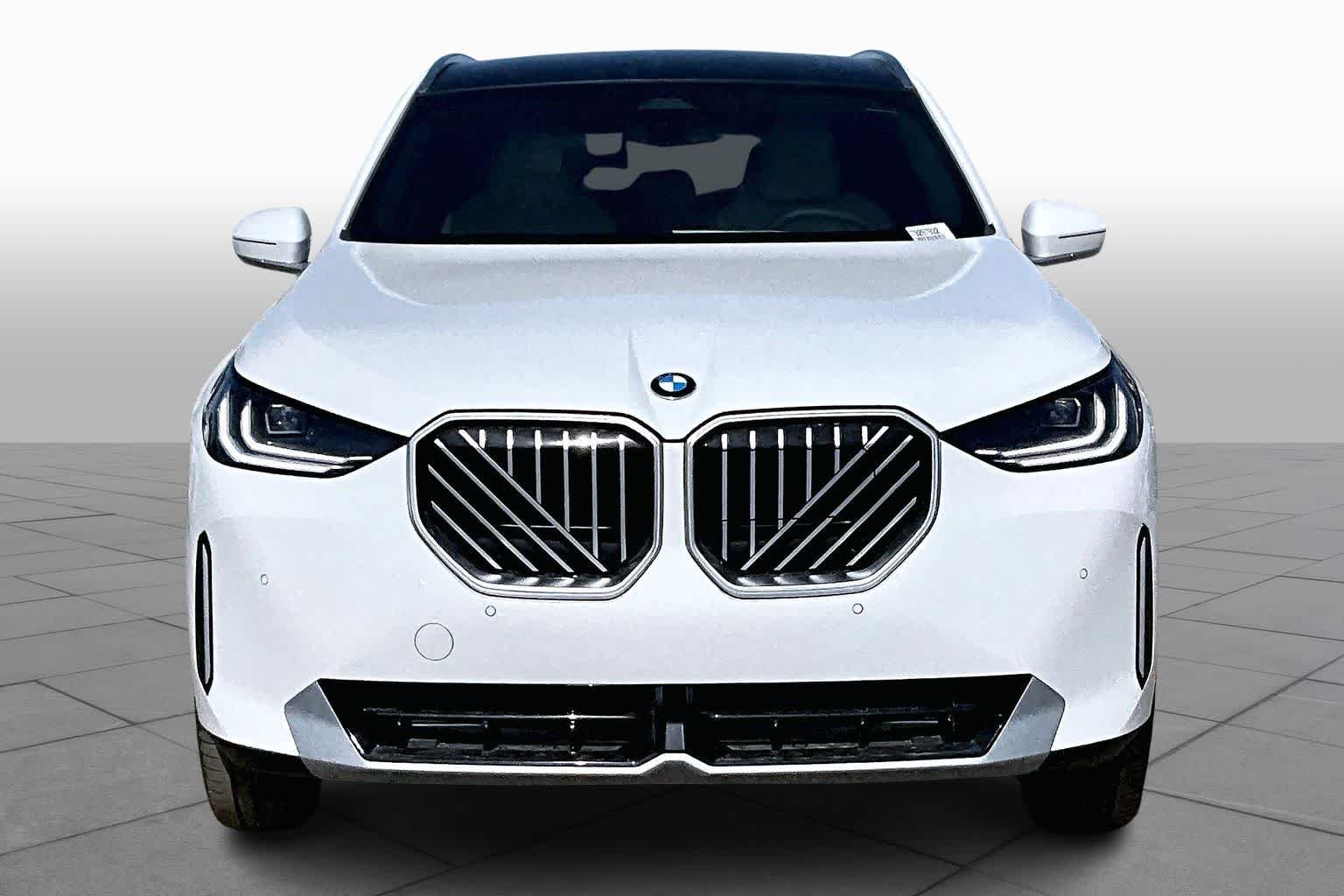 New 2026 Alpine White BMW 30 xDrive image 3