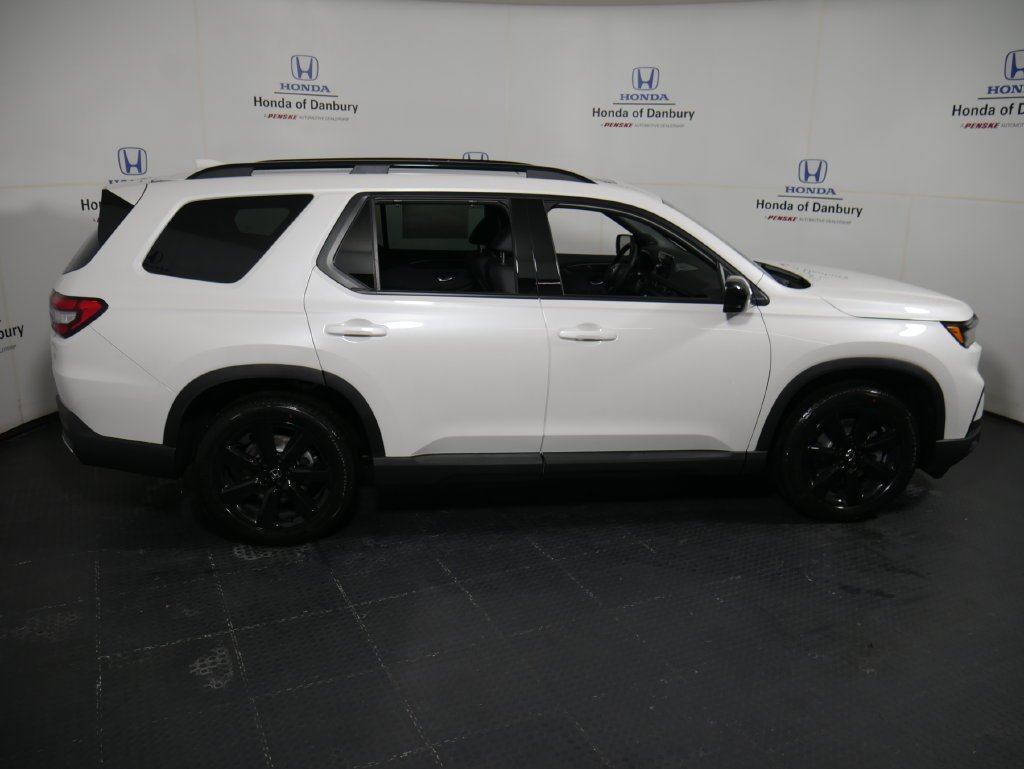 New 2026 Platinum White Pearl Honda Black Edition image 3