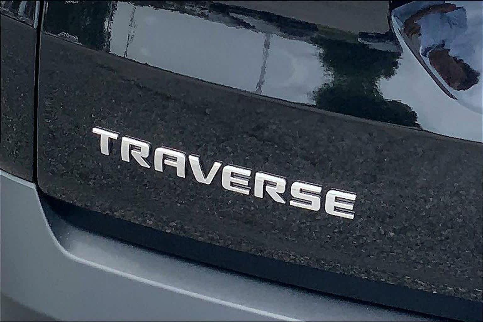 Used 2019 Mosaic Black Metallic Chevrolet LT Cloth image 31