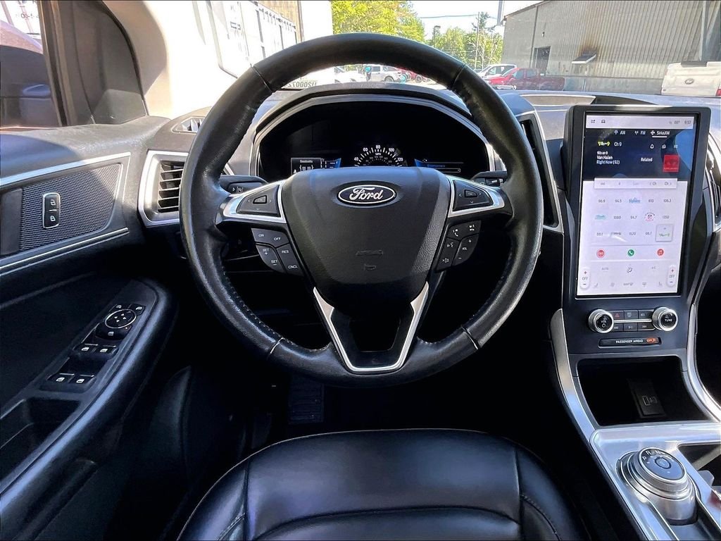 Used 2023 Gray Ford SEL image 17