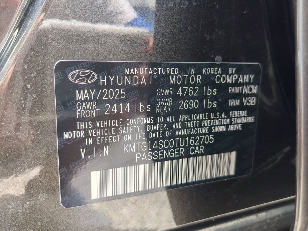 2026 GENESIS G70 Standard - Photo 27