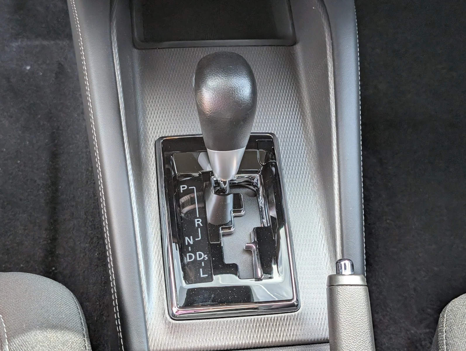 New 2027  Mitsubishi 2.0 ES image 21