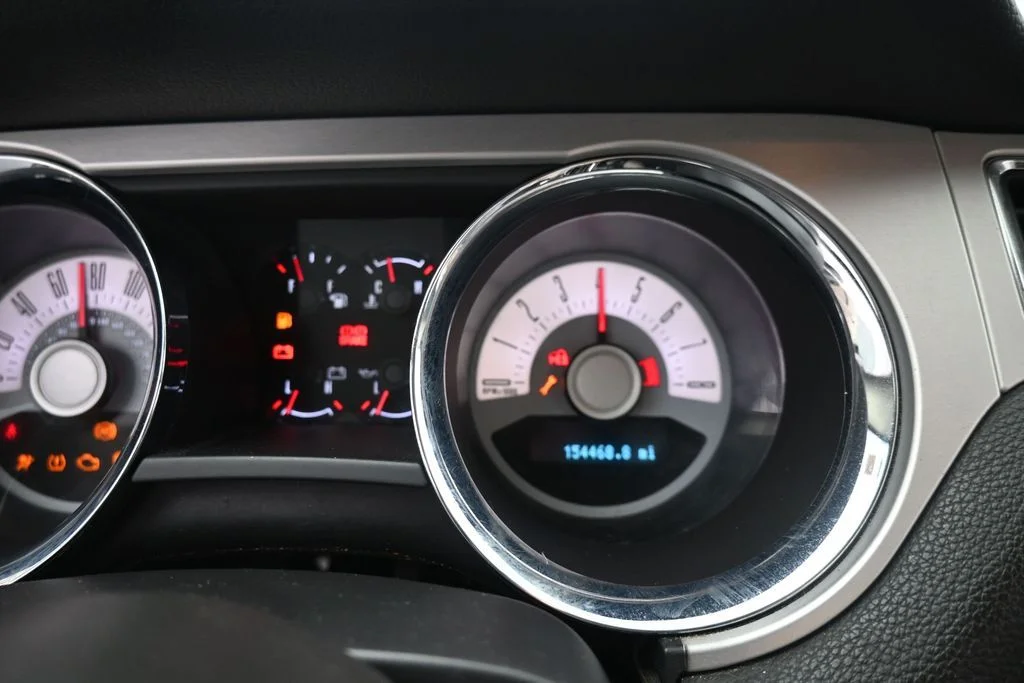 Used 2011  Ford V6 Premium image 16