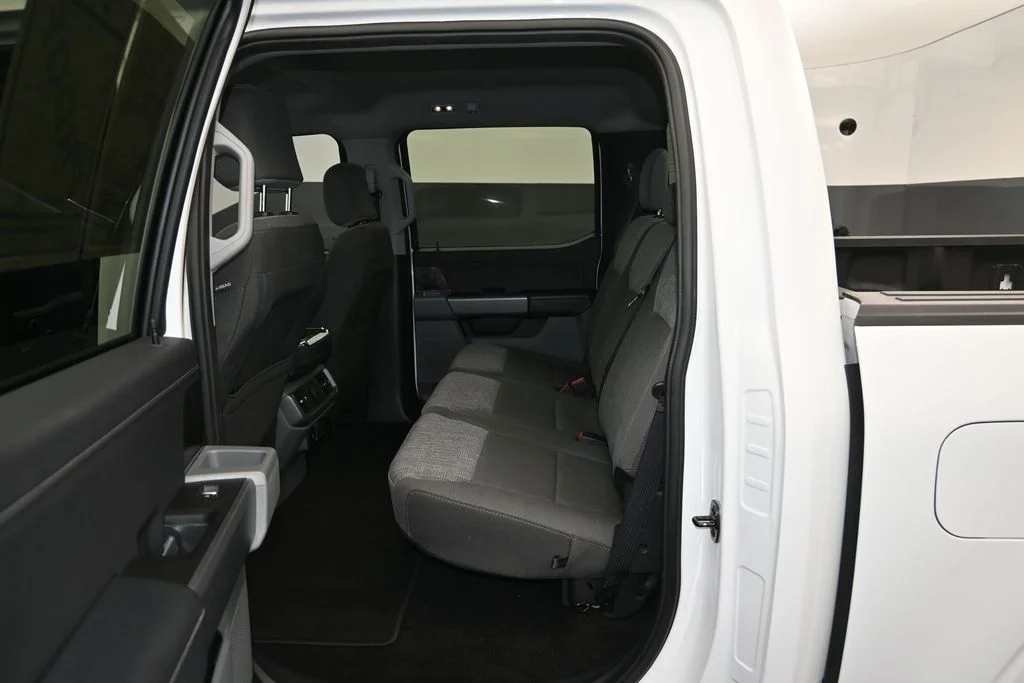 Used 2022 White Ford XLT image 13
