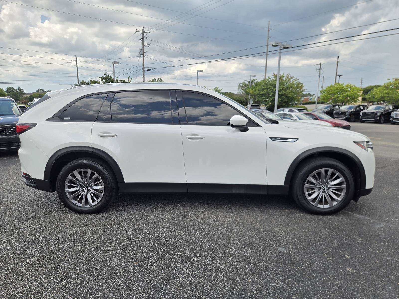 Used 2025 Rhodium White Premium Mazda Preferred Package image 6