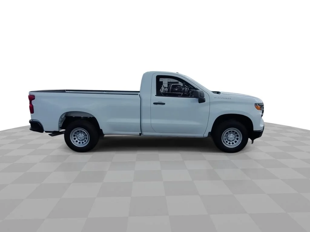 New 2026 Summit White Chevrolet WT image 9