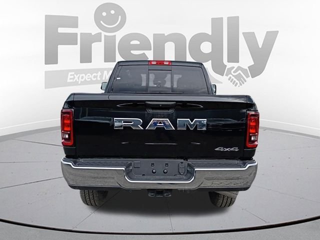 New 2026 Diamond Black Crystal Pearl-Coat Exterior Paint RAM Tradesman image 6