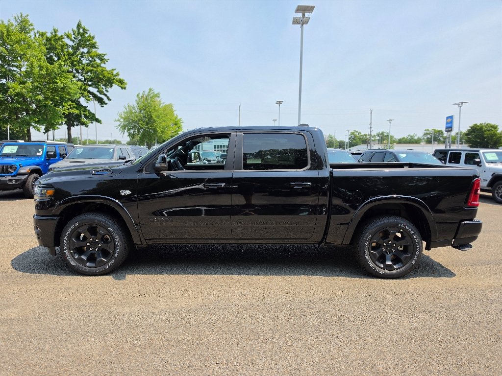 New 2026 Diamond Black Crystal Pearl-Coat Exterior Paint RAM Big Horn/Lone Star image 9