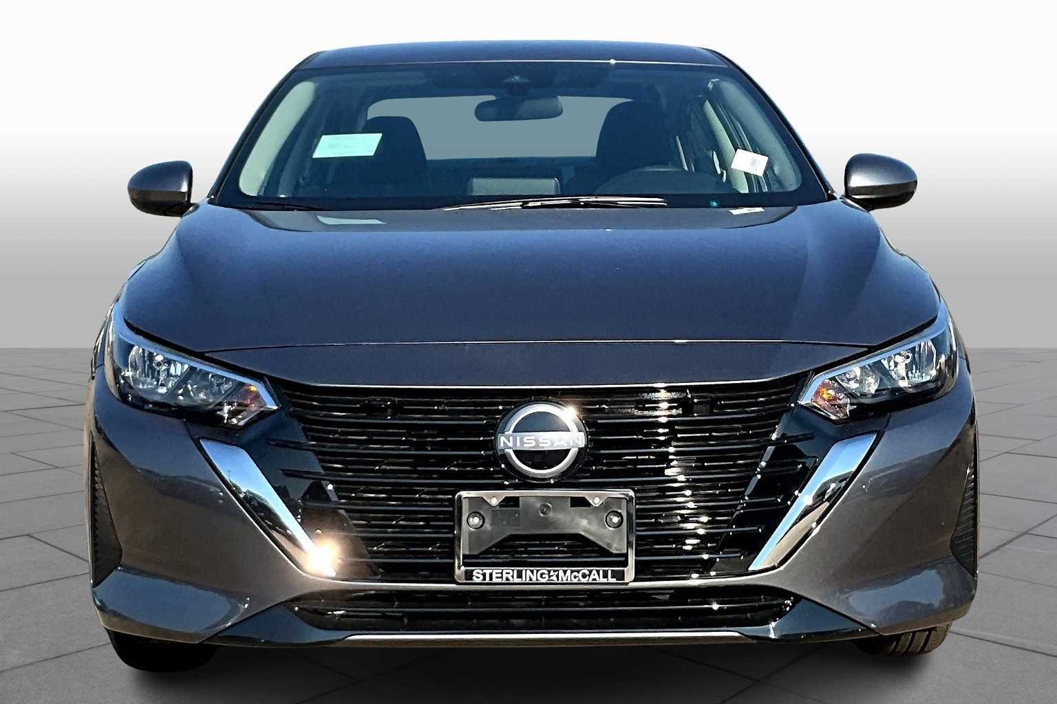 Used 2025 Gun Metallic Nissan SV image 3