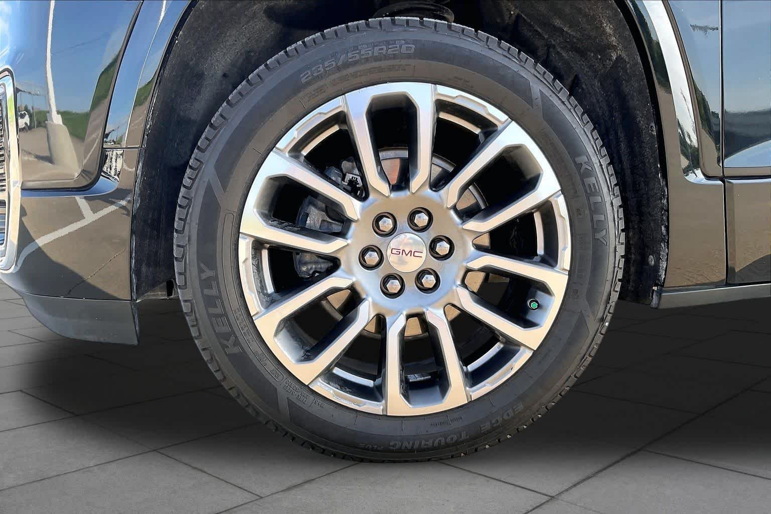 Used 2023 Ebony Twilight Metallic GMC Denali image 9