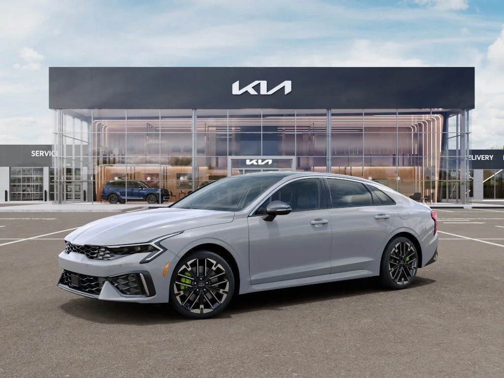 New 2026 Wolf Gray Kia GT image 2
