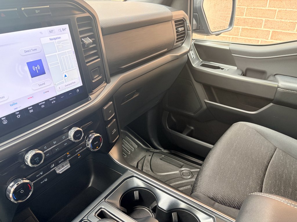 Used 2024 Agate Black Metallic Ford XLT image 22