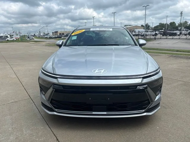 Used 2026 Silver Hyundai Blue image 4