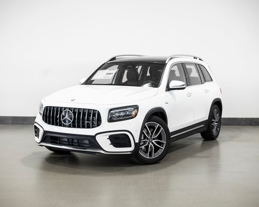 2026 Mercedes-Benz GLB GLB 35 AMG 4MATIC's photo