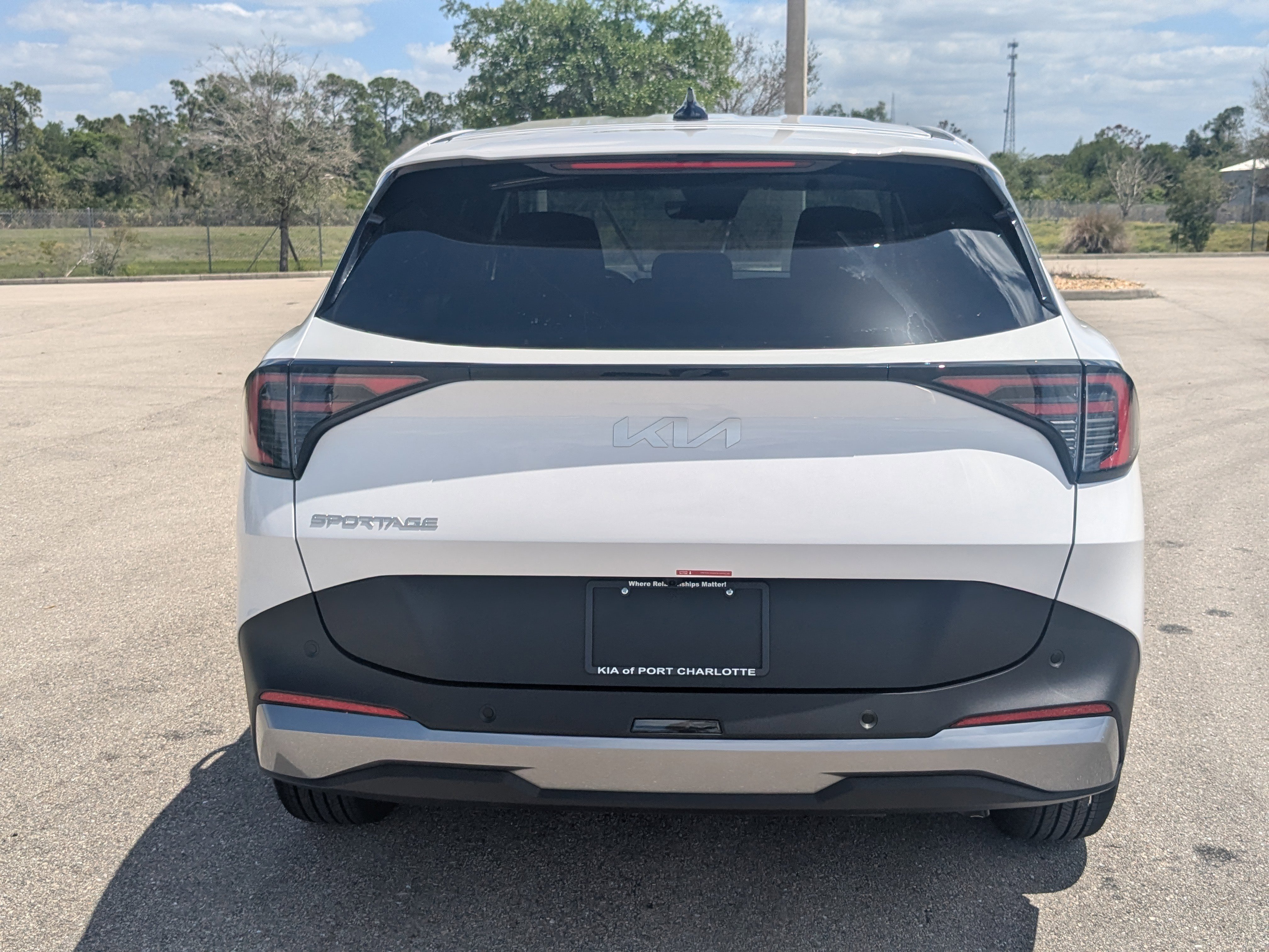 New 2026 Glacial White Pearl Kia LX image 6