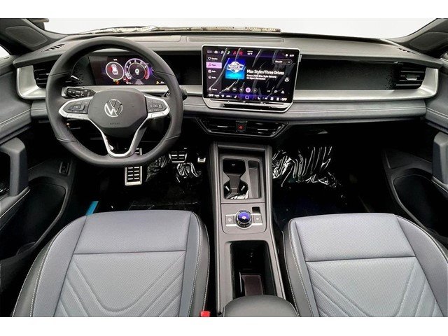 New 2026 Deep Black Pearl Volkswagen 2.0T SE R-Line Black image 7