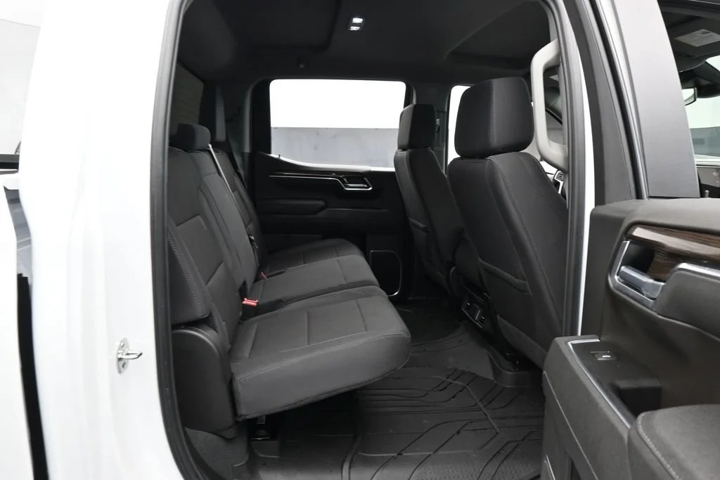 Used 2026 Summit White Chevrolet RST image 34