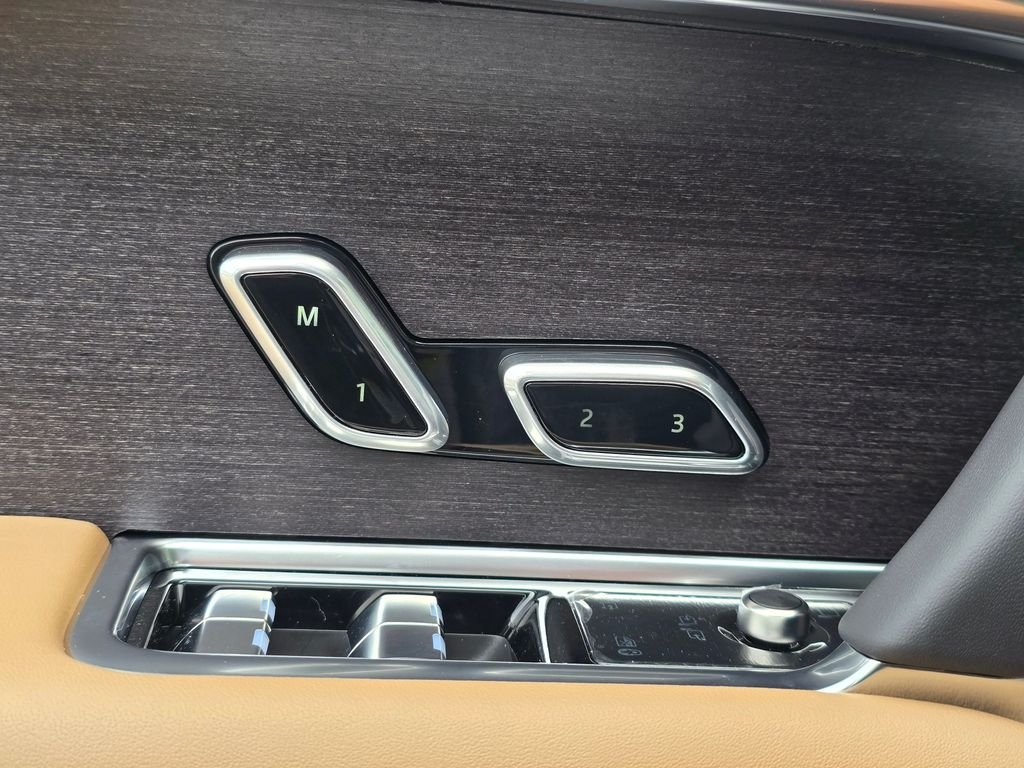 New 2026 Carpathian Grey LAND ROVER SE 7 Seats image 30