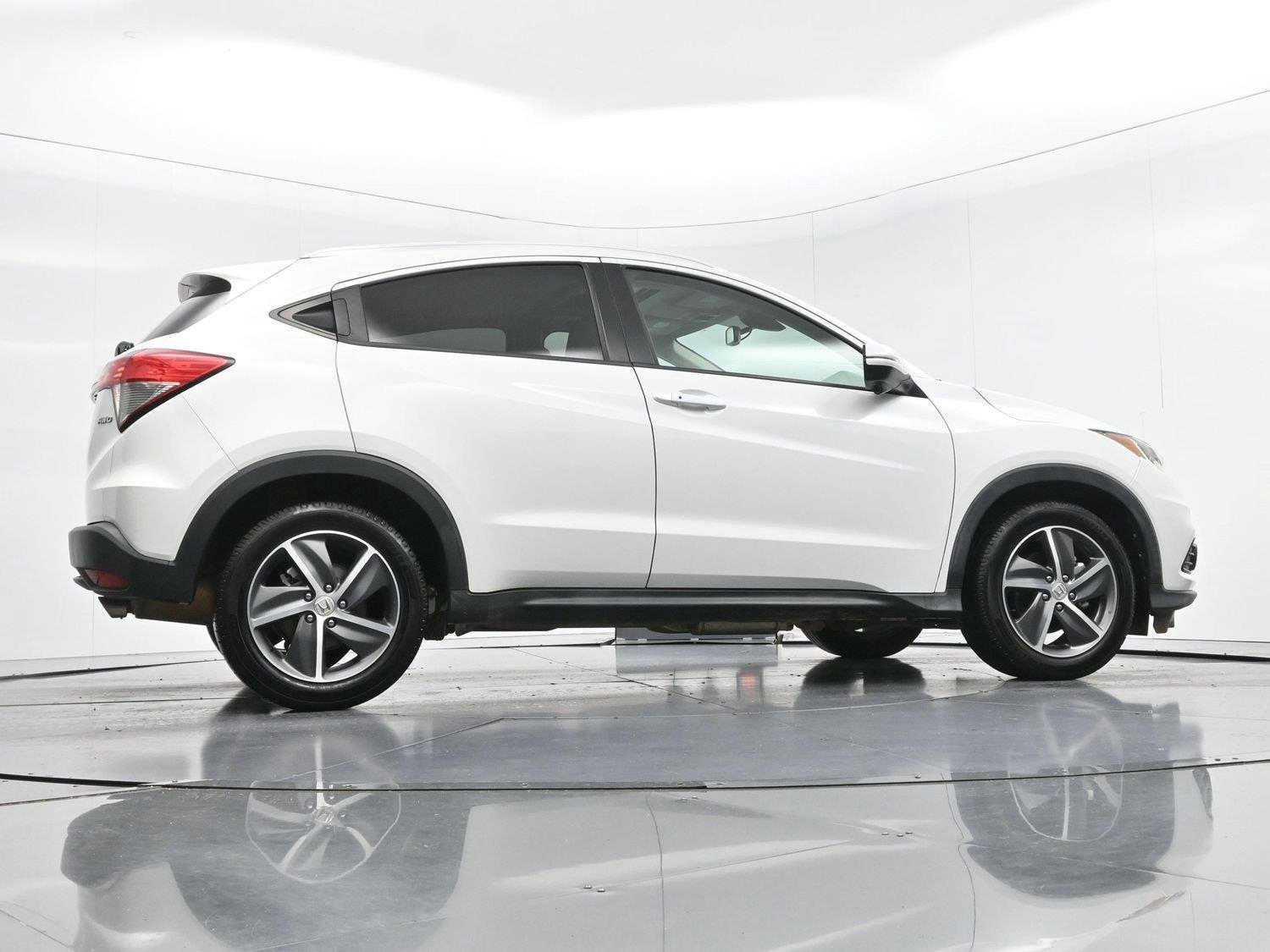 Used 2022 Platinum White Pearl Honda EX-L image 45