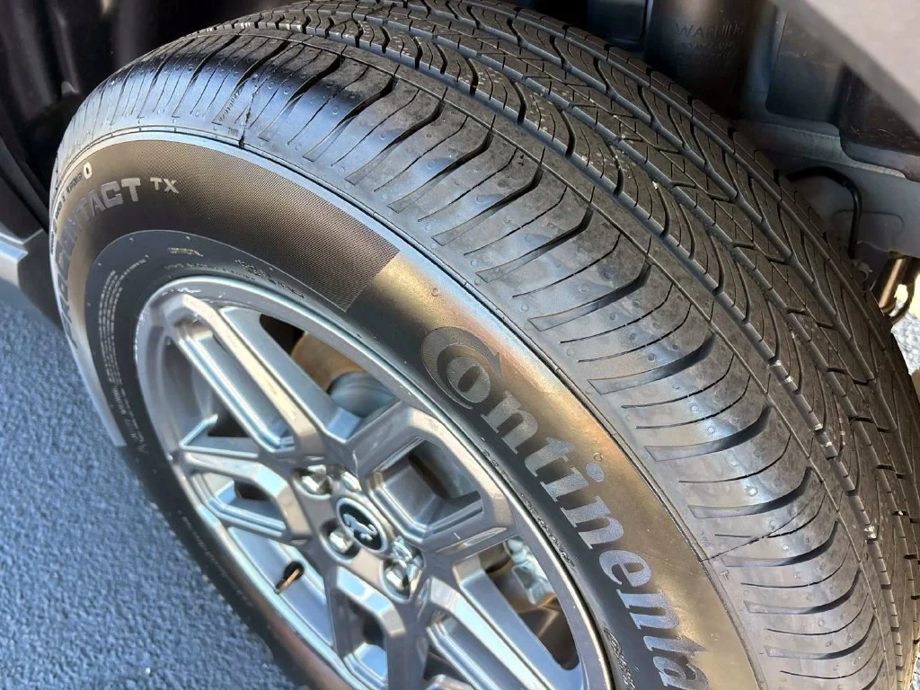 Used 2026 Gray Metallic Ford Big Bend image 9