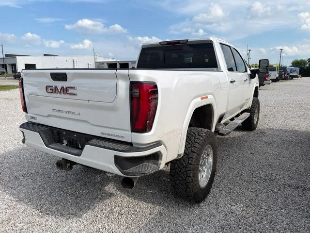 Used 2024 White GMC Denali image 7