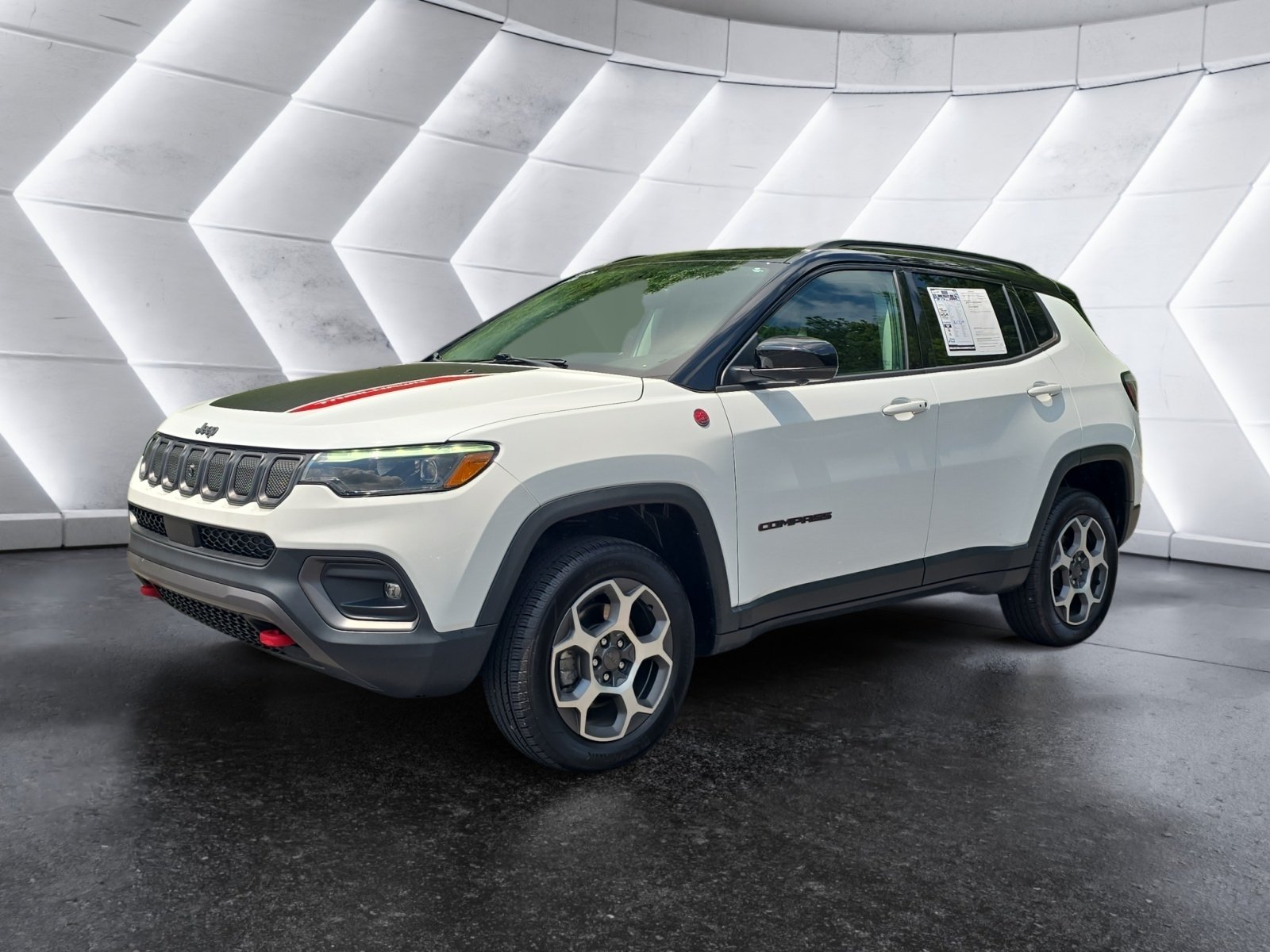 Used 2022 White Jeep Trailhawk image 1