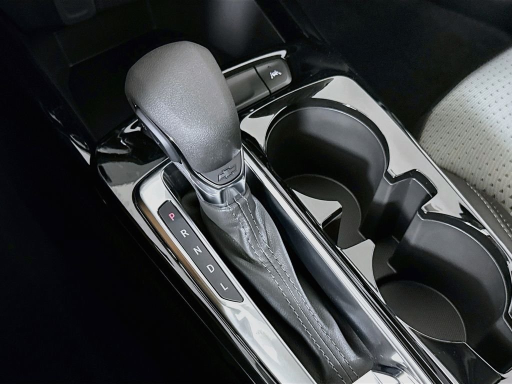 New 2026 Summit White Chevrolet LT image 16