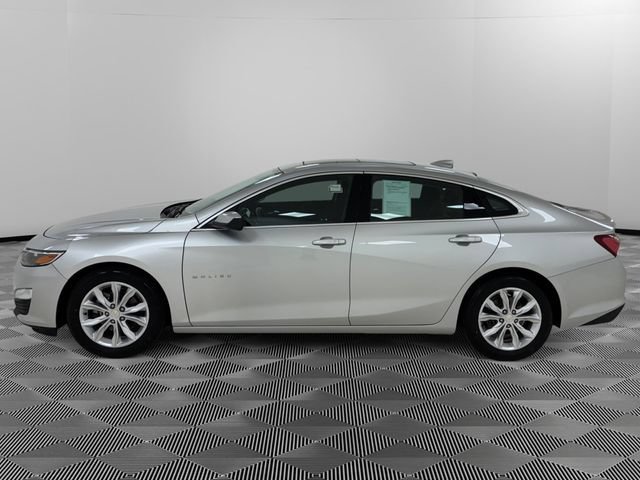 Used 2020 Chevrolet Malibu 1LT with VIN 1G1ZD5ST7LF021079 for sale in Urbandale, IA