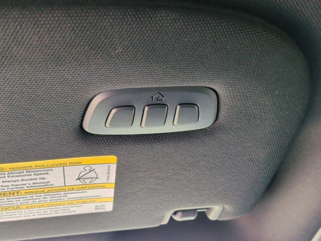 Used 2020 White Ford King Ranch image 24