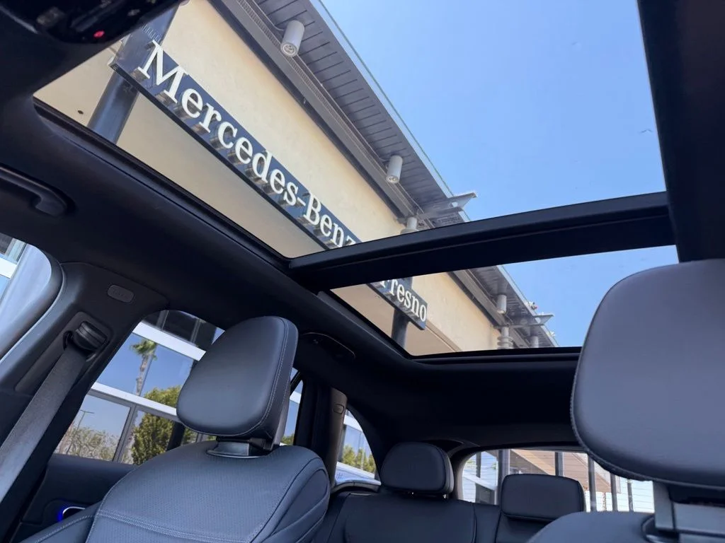 Used 2026 Black Mercedes-Benz GLC 300 image 2
