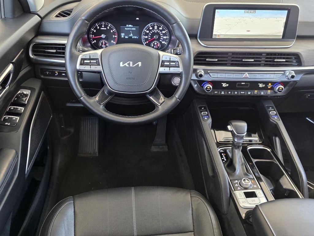 Used 2022 Purple Kia EX image 13
