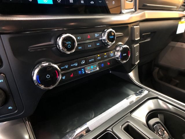 New 2026 Oxford White Ford Lariat® image 18
