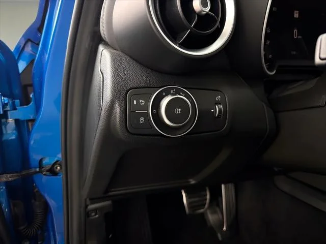New 2025 Misano Blue Metallic Exterior Paint Alfa Romeo  image 18