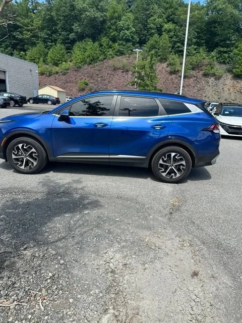 Used 2025 Sapphire Blue Kia EX image 24