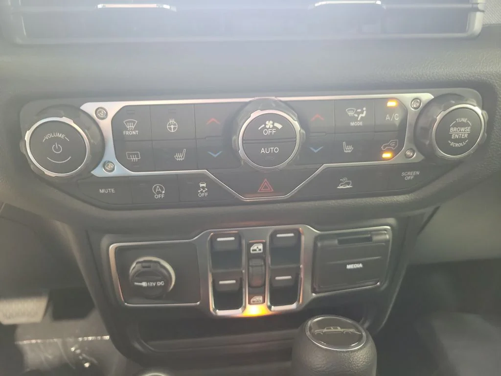 New 2026 Goldilocks (DISC) Jeep Sport S image 15