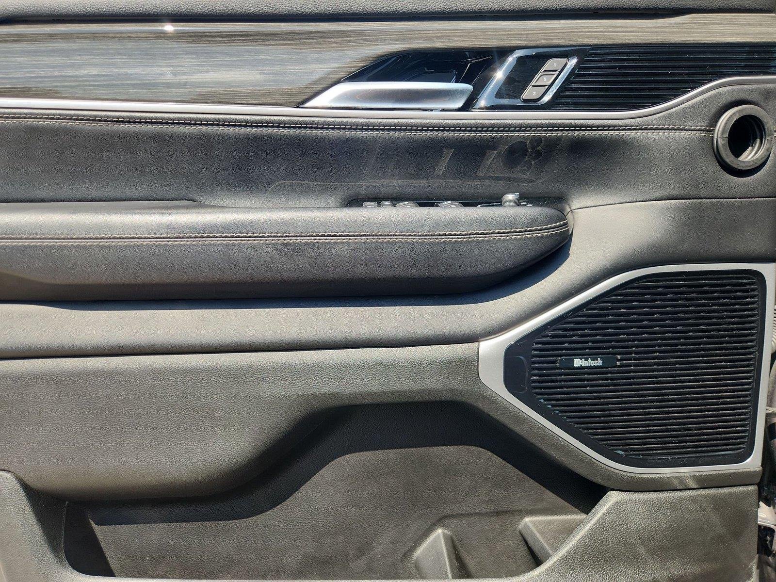 2022 Jeep Wagoneer Series III - Photo 23