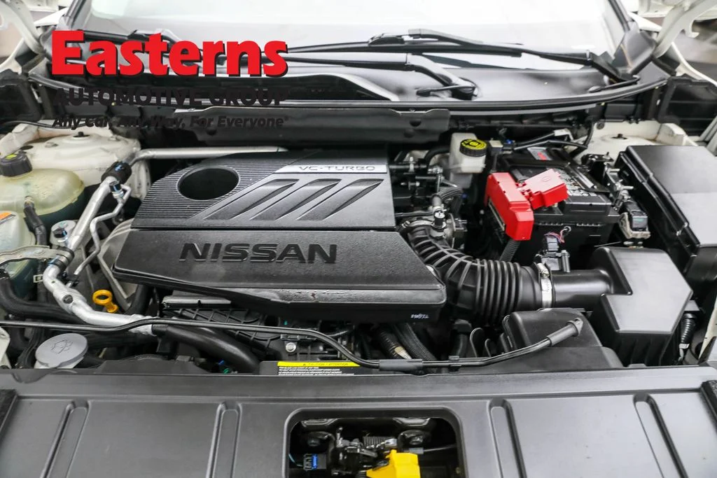 Used 2022 White Nissan SV image 7