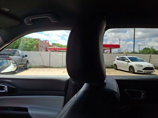 Used 2025 White Jeep Limited image 17